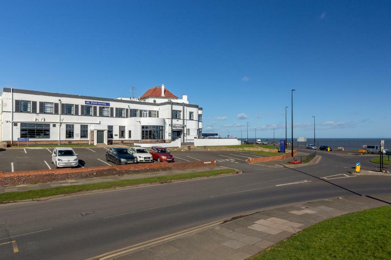 Menzies Silverlink Park South Shields Exteriör bild